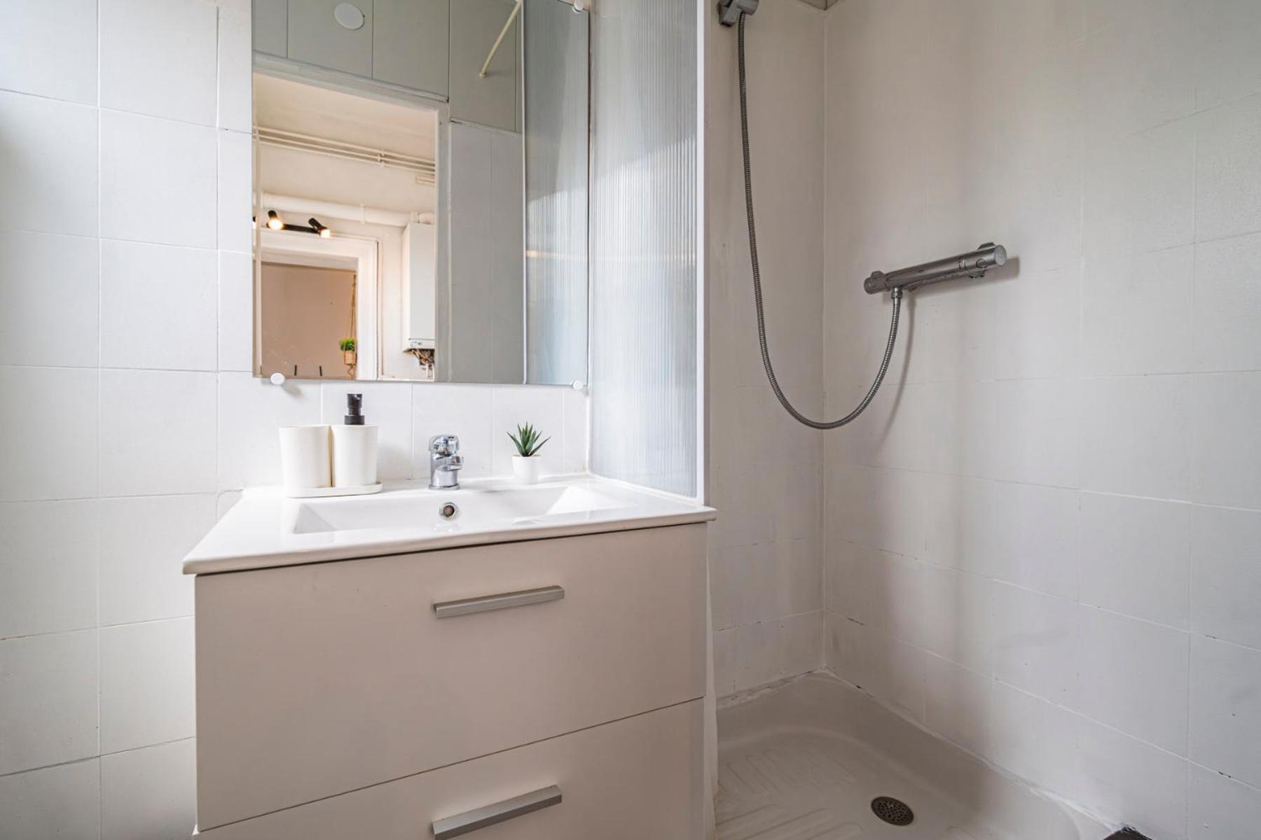 Le Zola - Charmant 2 Chambres - Centre Gare Reims Zewnętrze zdjęcie