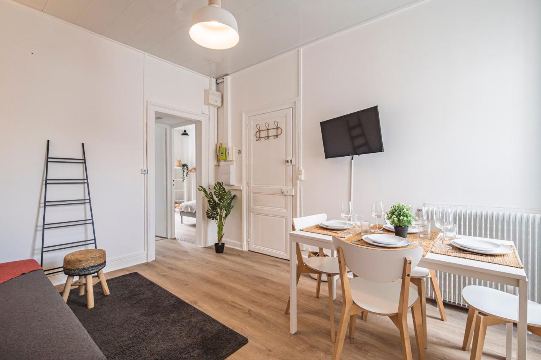 Le Zola - Charmant 2 Chambres - Centre Gare Reims Zewnętrze zdjęcie